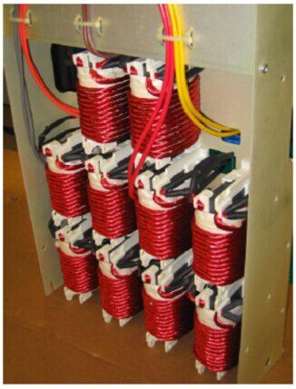 無變壓器UPS在提高性能同時縮尺寸、減重量